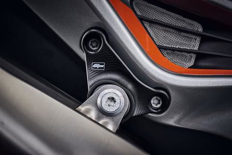 Support d'échappement noir Evotech Performance KTM 790 Duke '18-22
