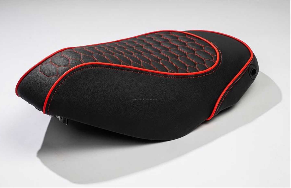Selle personnalisée noire et rouge | Piaggio Zip II/ZIP SP