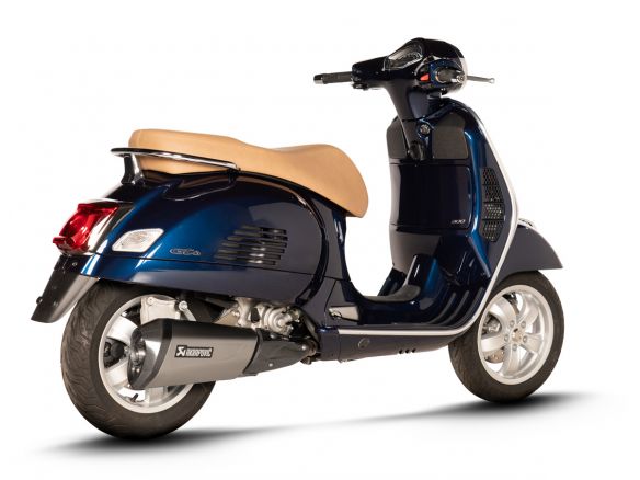 SILENCIEUX AKRAPOVIC EN ACIER INOXYDABLE VESPA GTS 300 2021-2024