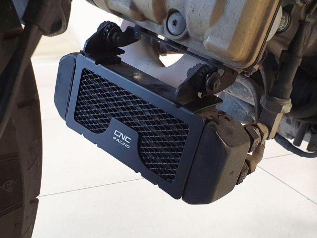 Pare-huile de radiateur CNC RACING pour Ducati Hypermotard 950 / SP 2019-2021