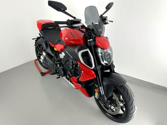 PARE-BRISE WRS TOURING FUMÉ FONCÉ DUCATI DIAVEL V4 2023-2024