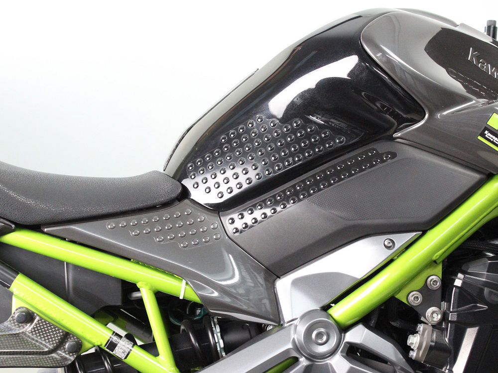 Kit de poignées à fossettes Uniracing Kawasaki Z900 '17- transparent