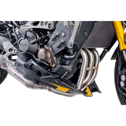 Sabot moteur S-line Puig look carbone Yamaha MT-09 '13-/ Tracer '15- (échappement Akrapovic)