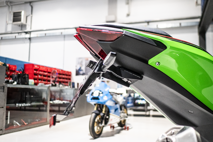 Support de plaque d'immatriculation Evotech Kawasaki Z400/500 / Ninja 400/500