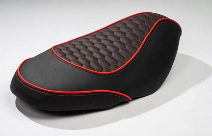 Selle personnalisée noire et rouge | Piaggio Zip II/ZIP SP